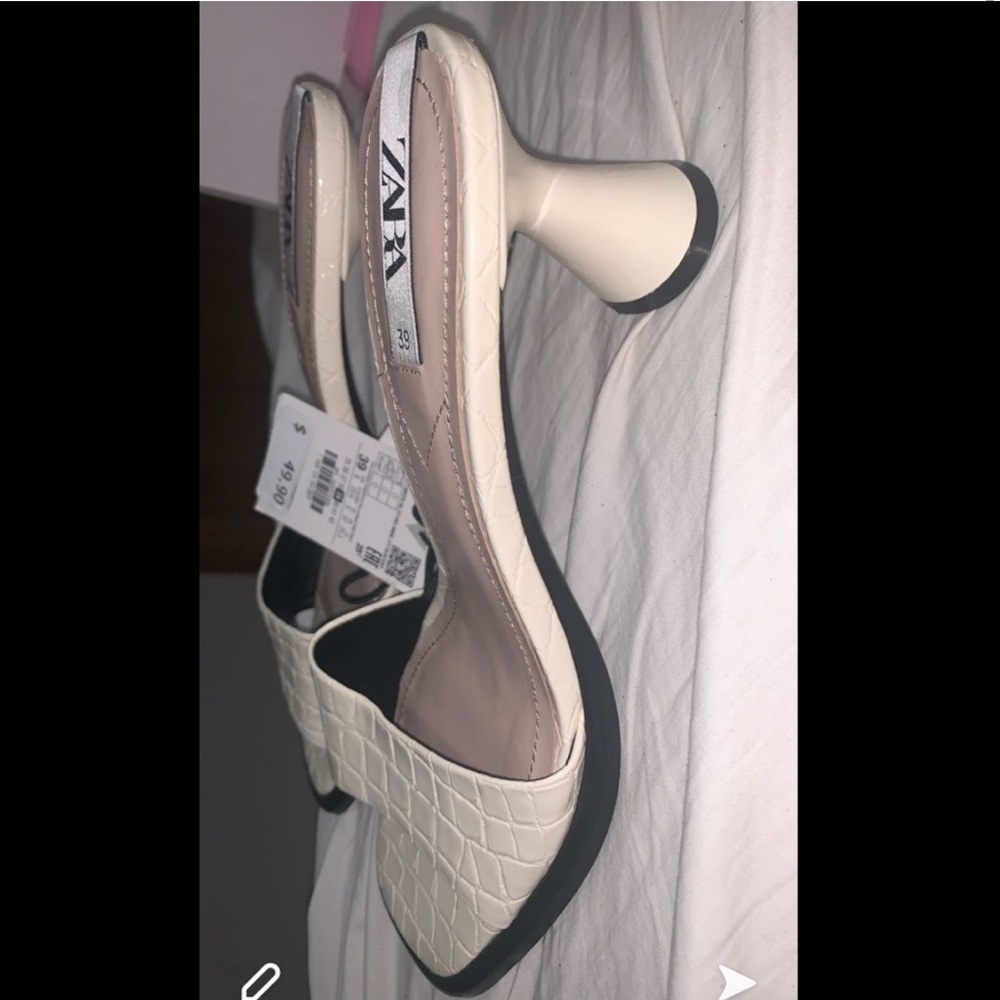 Beautiful and comfy heel !